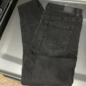 Black American Eagle super stretch leggings 10 short